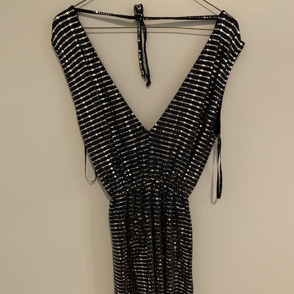 Missguided Dresses & Skirts - Black sparkly mini dress
